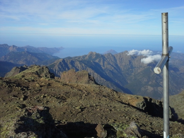 vue de la paglia orba 2525m petit cervin de la corse